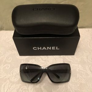 Authentic Chanel Sunglasses Model 5065